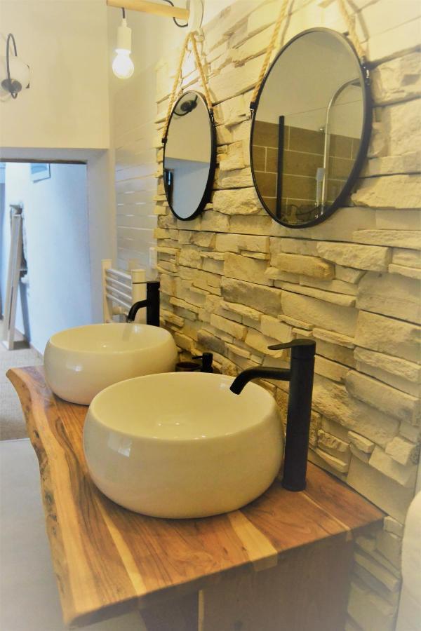 La Cachette Bed & Breakfast Aigues-Vives  Екстериор снимка